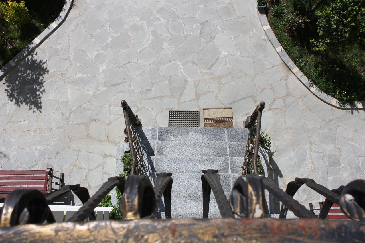Hotel Mimino Tiflis Dış mekan fotoğraf